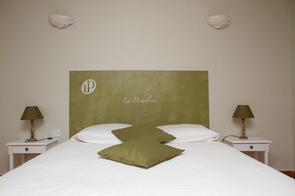Domaine De La Pomme Trets Bagian luar foto